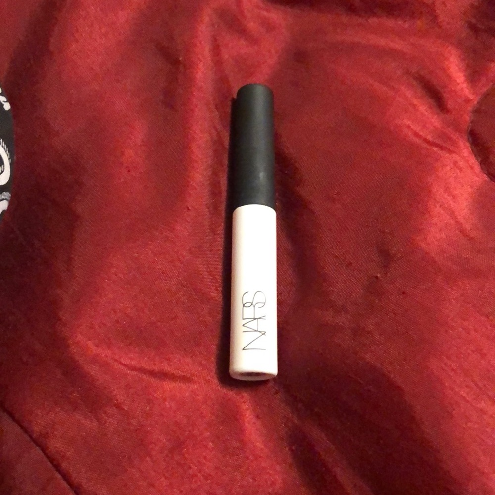 NARS smudge proof eyeshadow base
